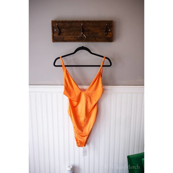 Urban Outfitters Bond Eye Ring It In One Piece Night Fever NEW Large - Picture 4 of 5